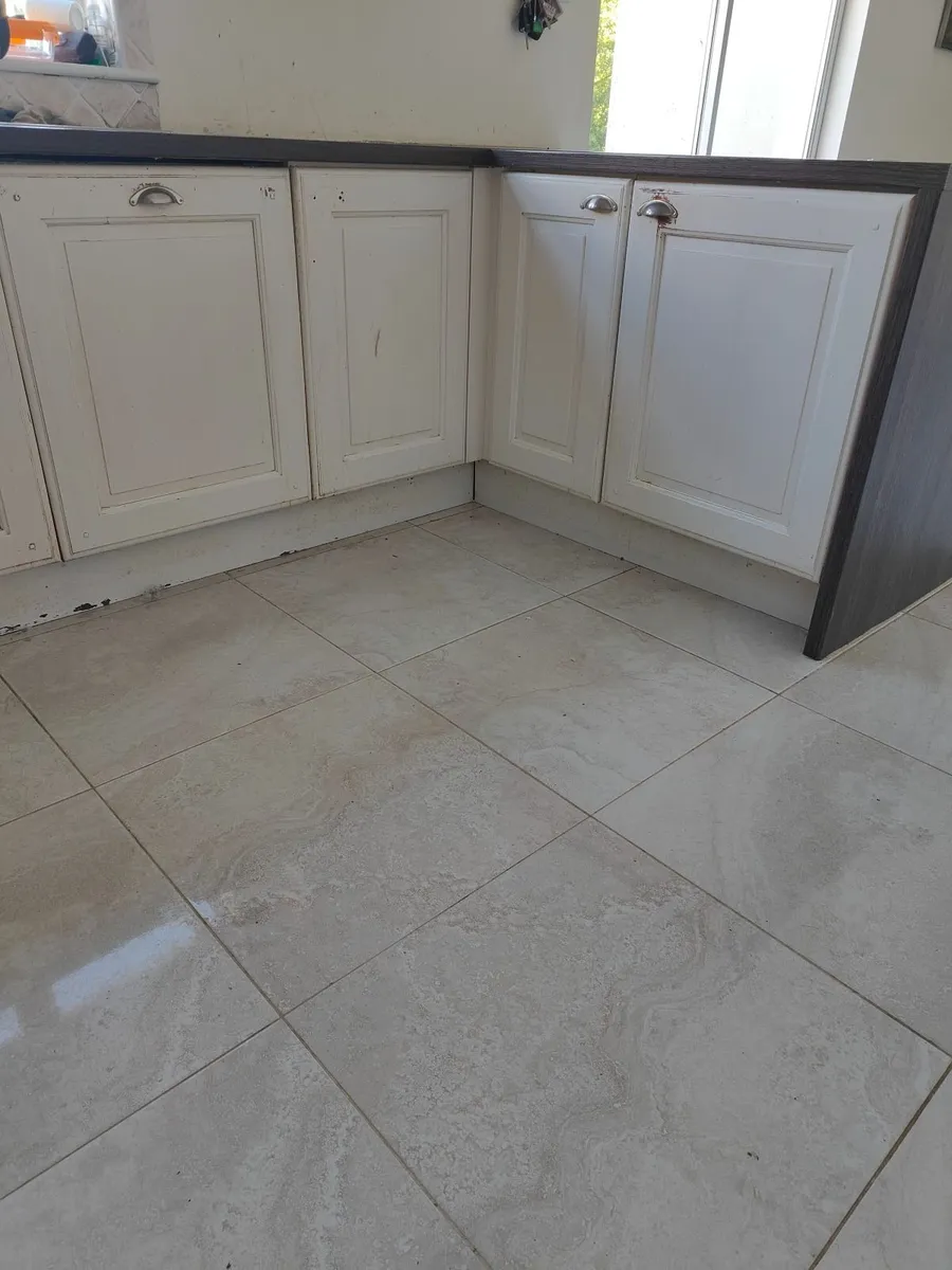 Kitchen - Image 4