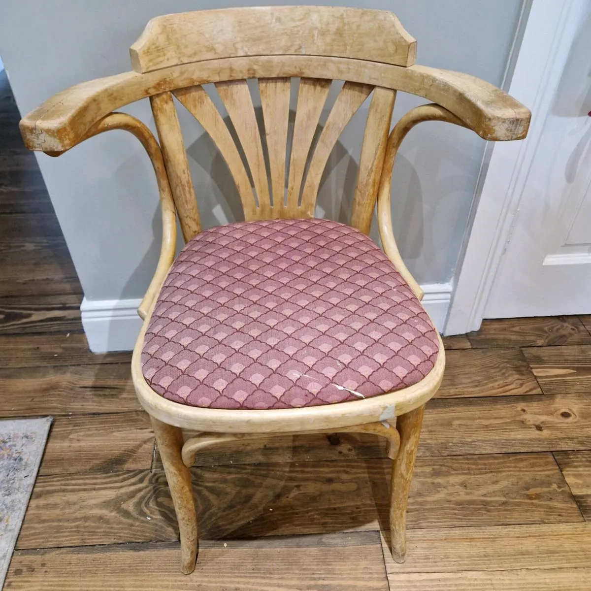 Chairs - Image 4