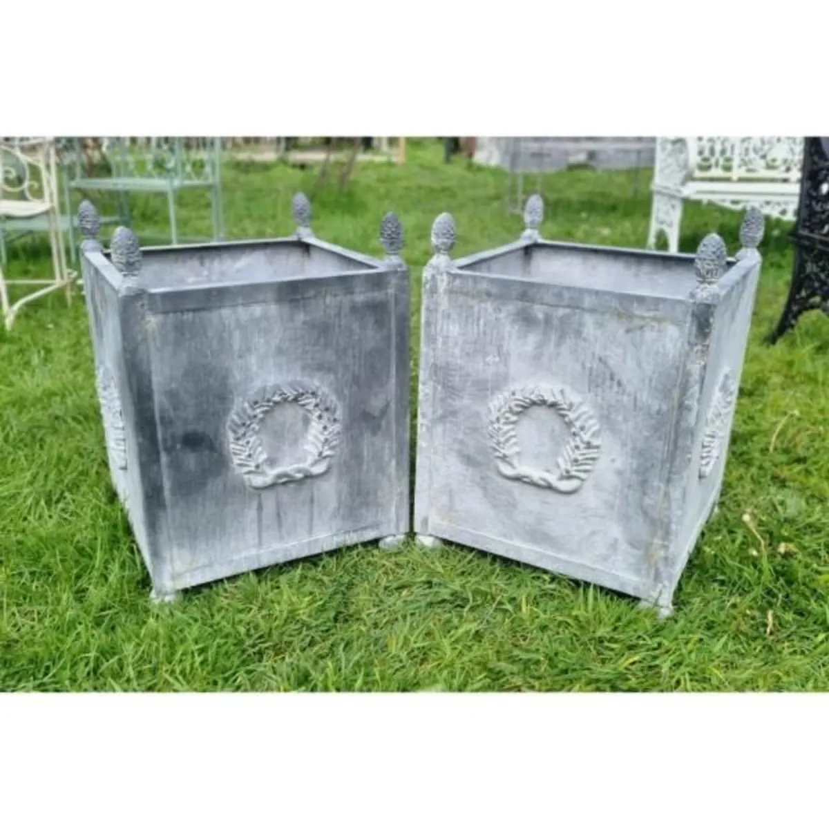 Steel Box Planter Medium CH R S410B - Image 4