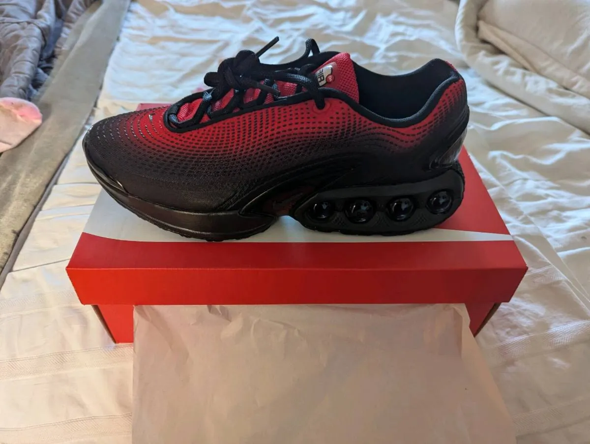 Nike Air Max DN - Image 2