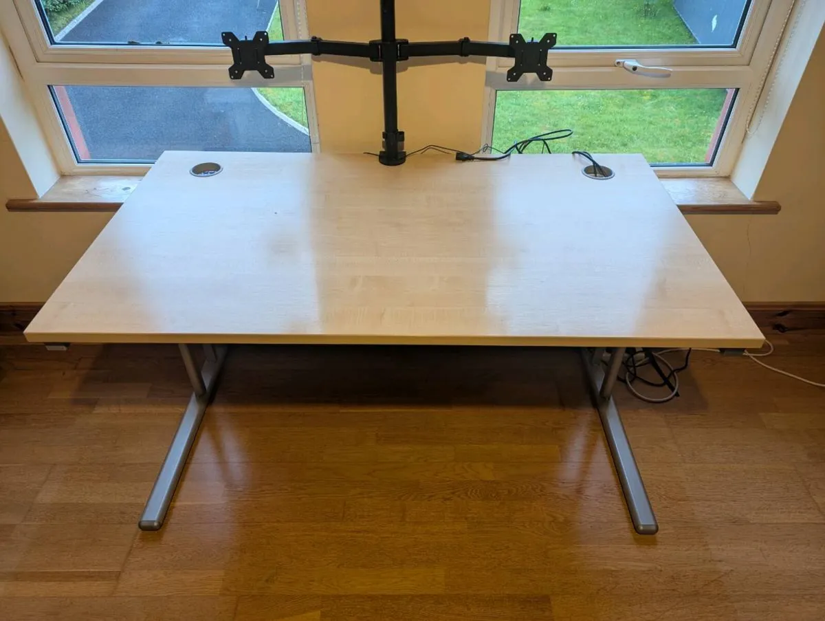 Great Office Desk - Image 1