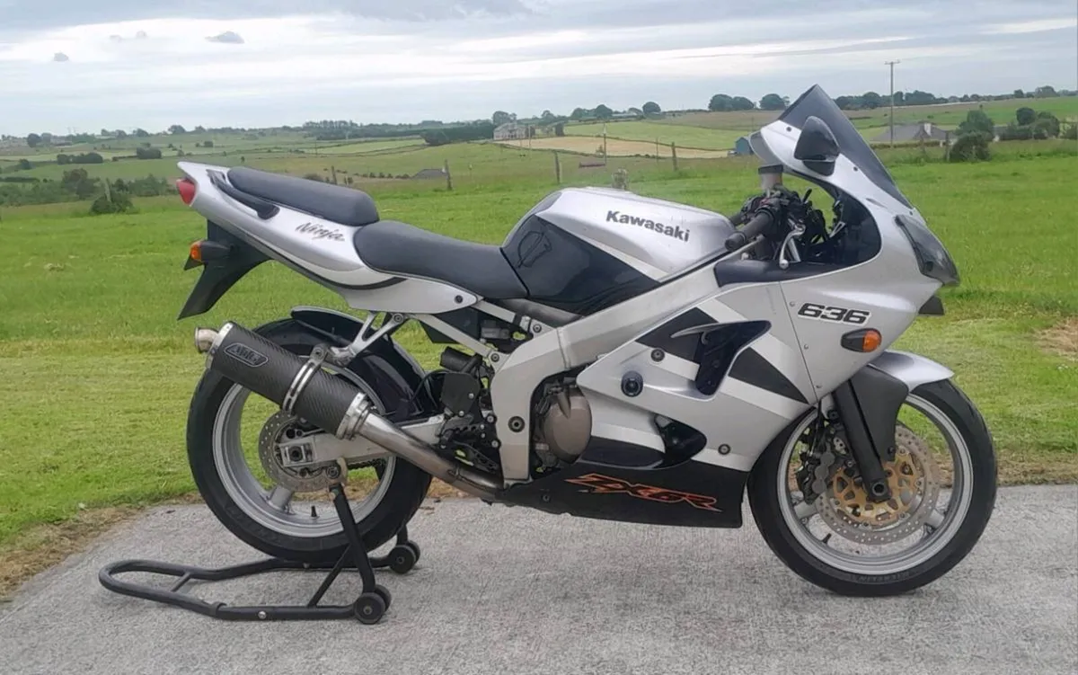 KAWASAKI ZX6R (636) - Image 1