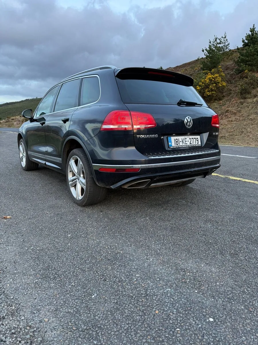2018 VW Touareg - Image 2