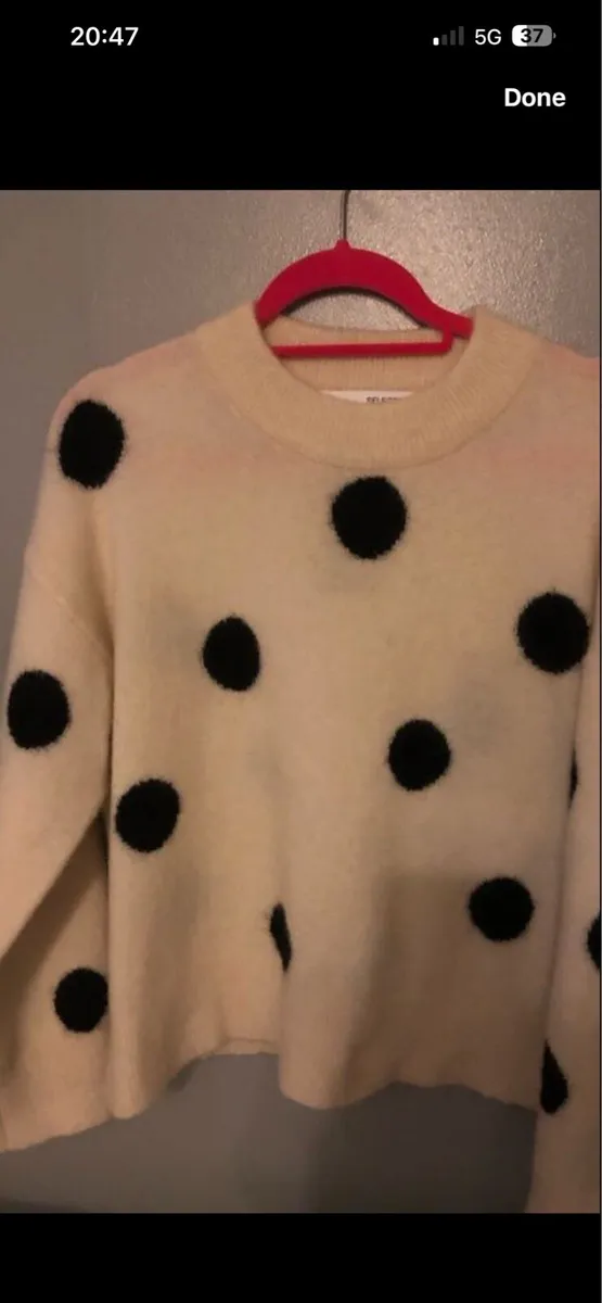 Ladies stunning g designer jumper size 10 €20 - Image 2
