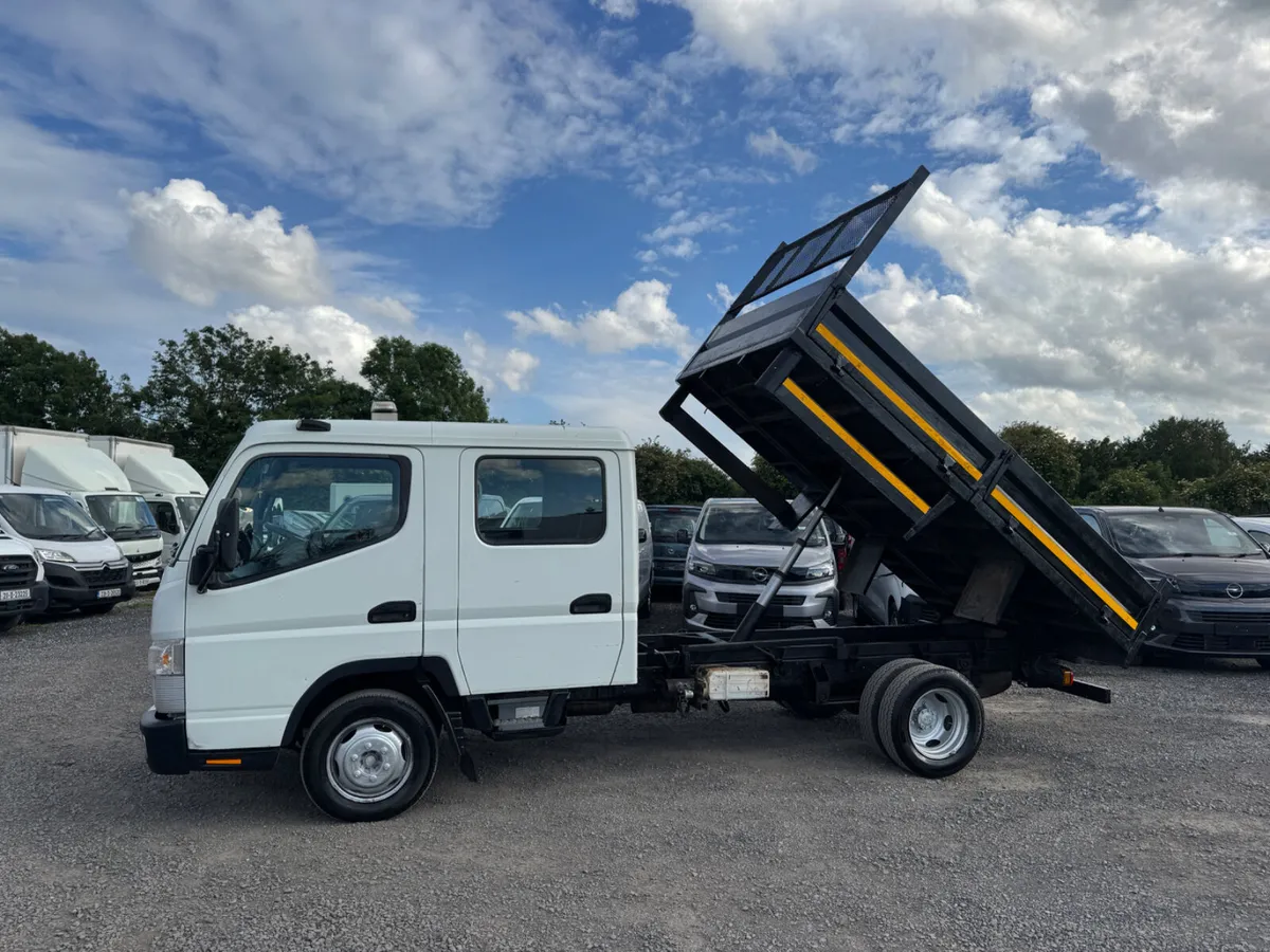 MITSUBISHI FUSO CANTER low mileage Crewcab tipper - Image 3