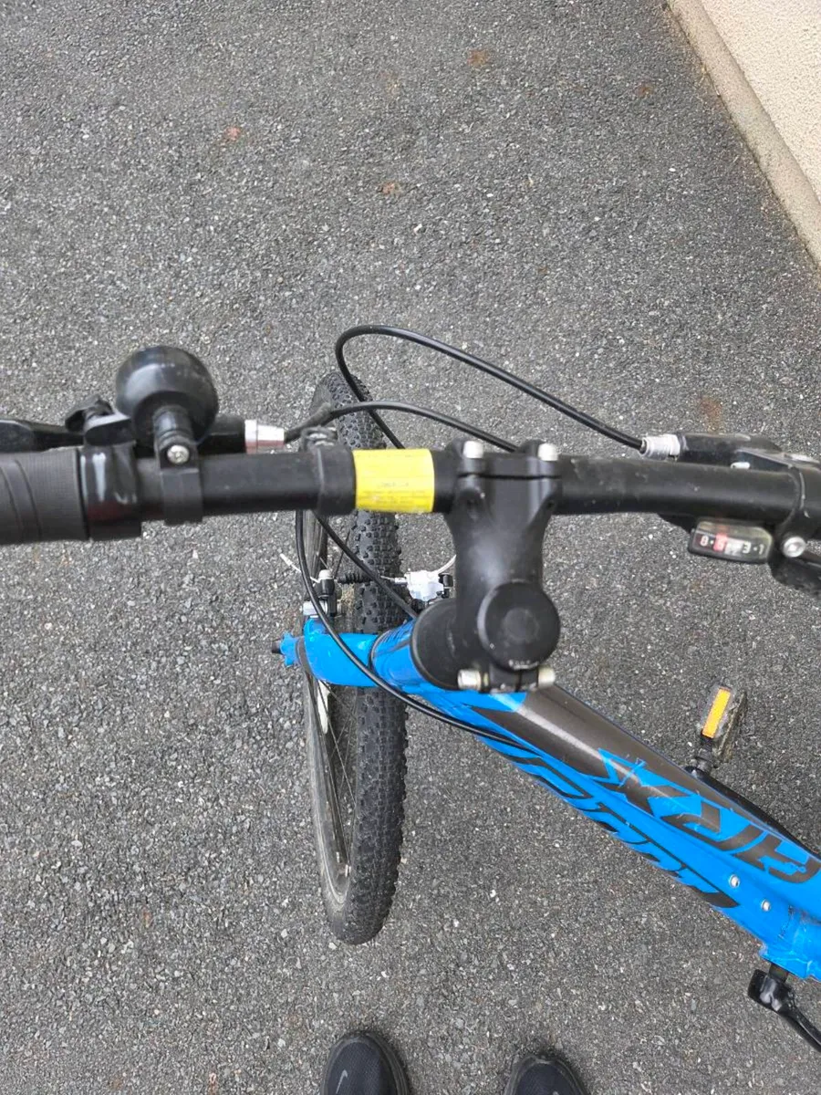 Giant arx 24 kids bike - Image 2