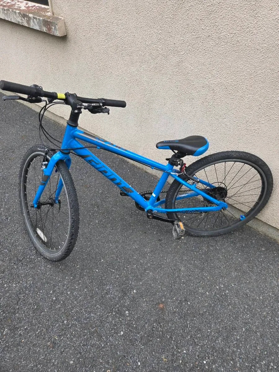Giant arx 24 kids bike - Image 1