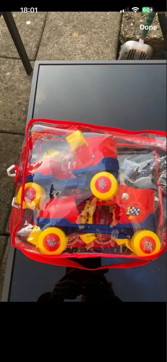 Child’s skates set €10 - Image 1