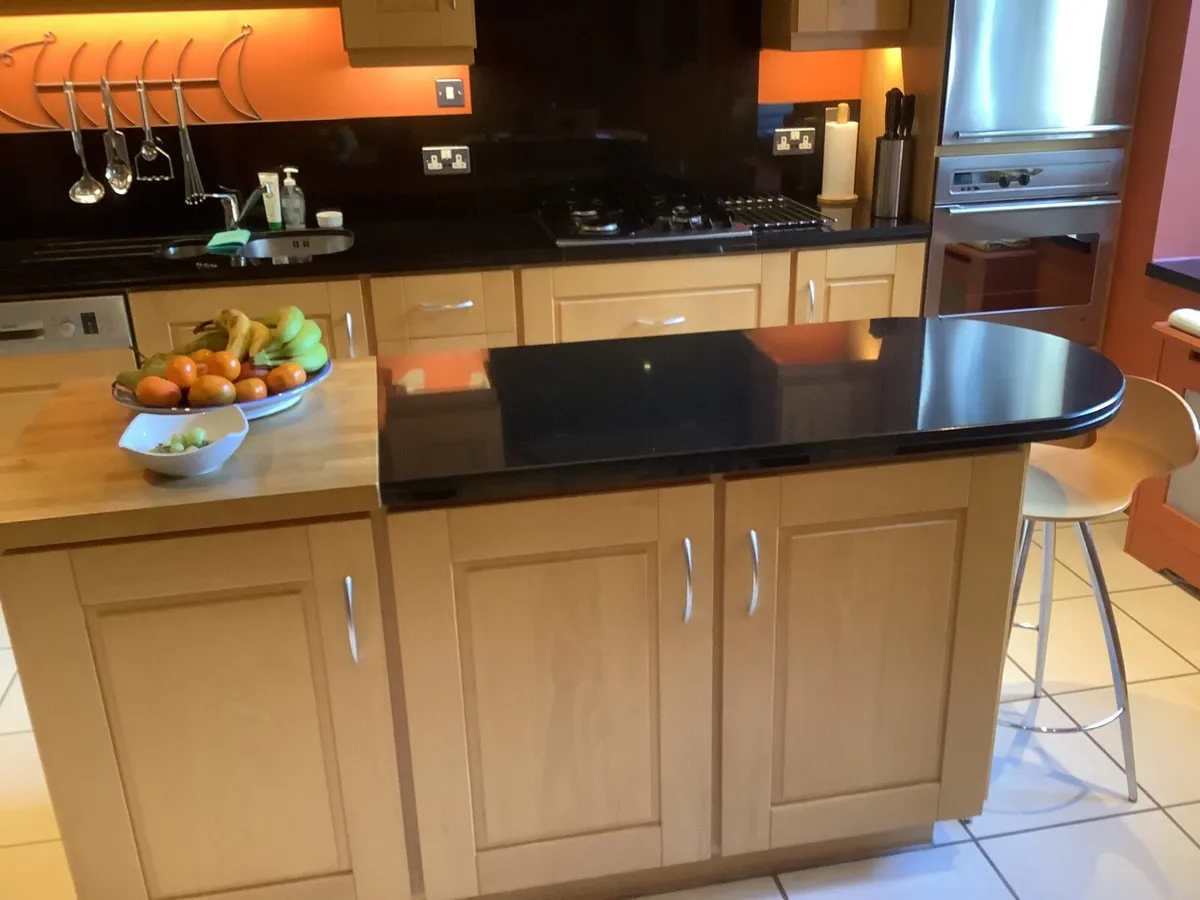 Granite worktops - Image 2