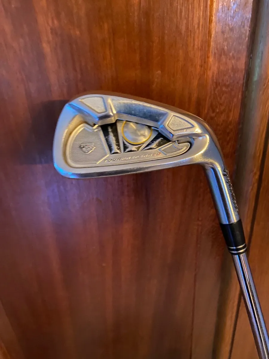 Taylormade Tour Preferred 4-PW  Forged Irons Stiff - Image 3