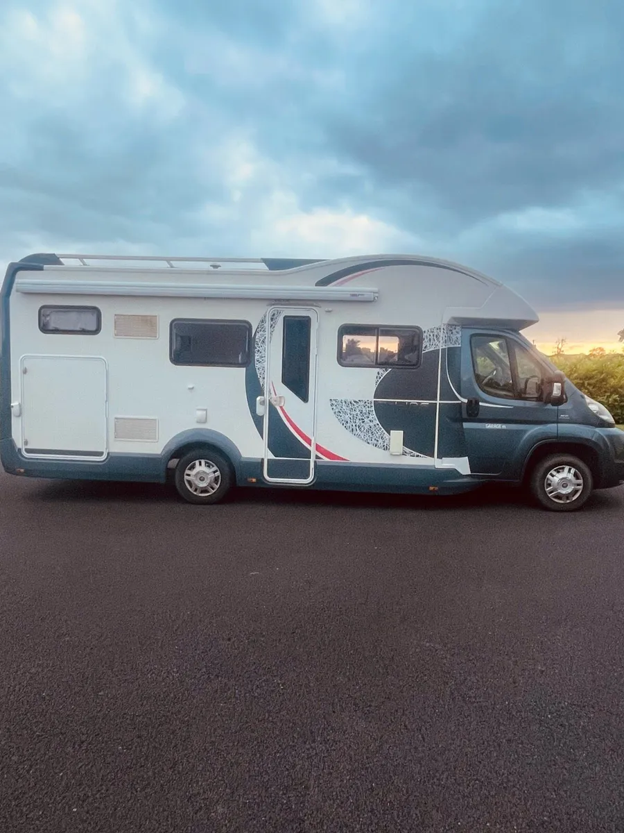 Camper - Image 2