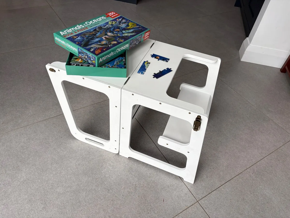 White wooden step stool for kids - Image 4