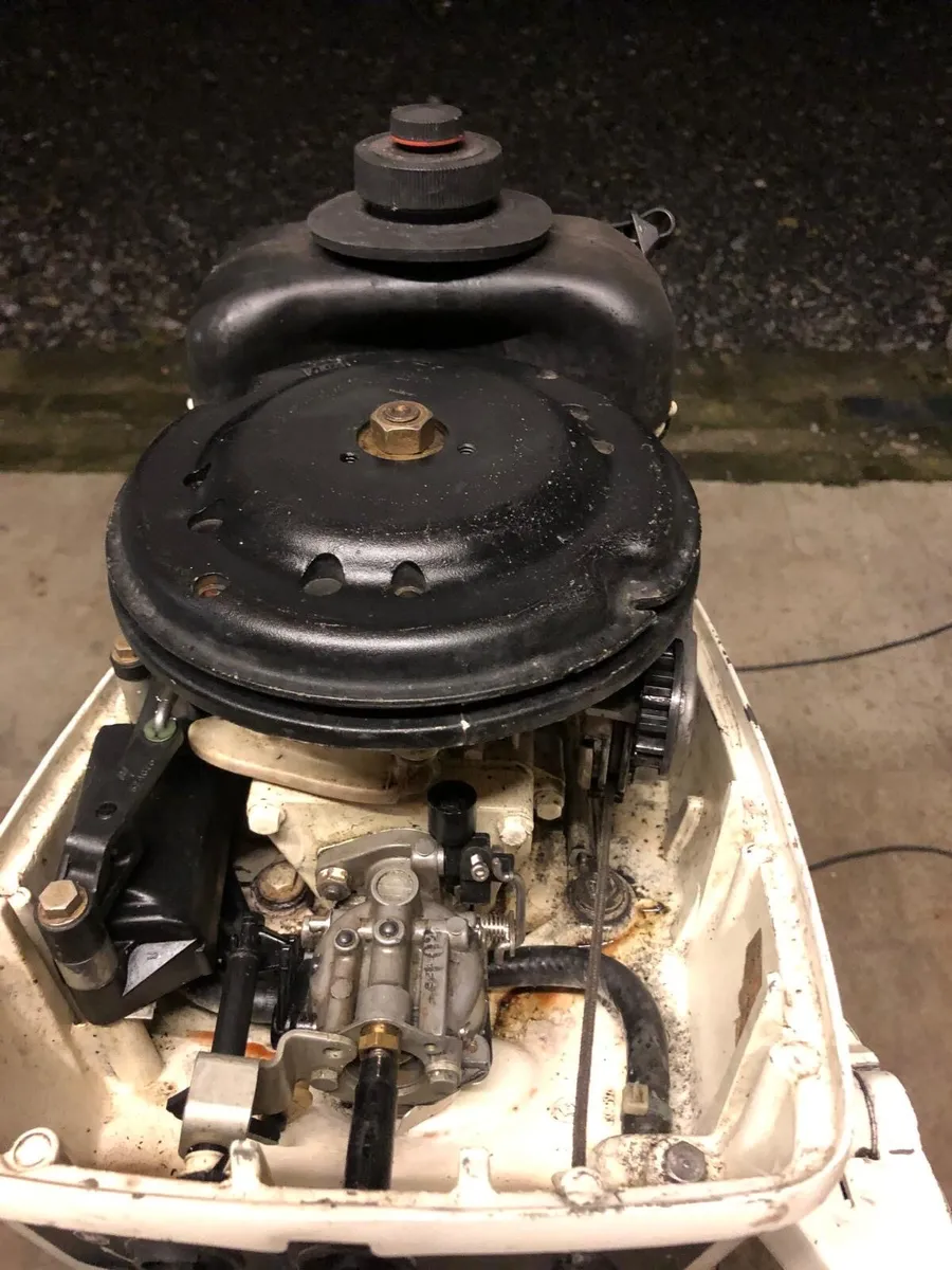 Outboard Motor - Image 4