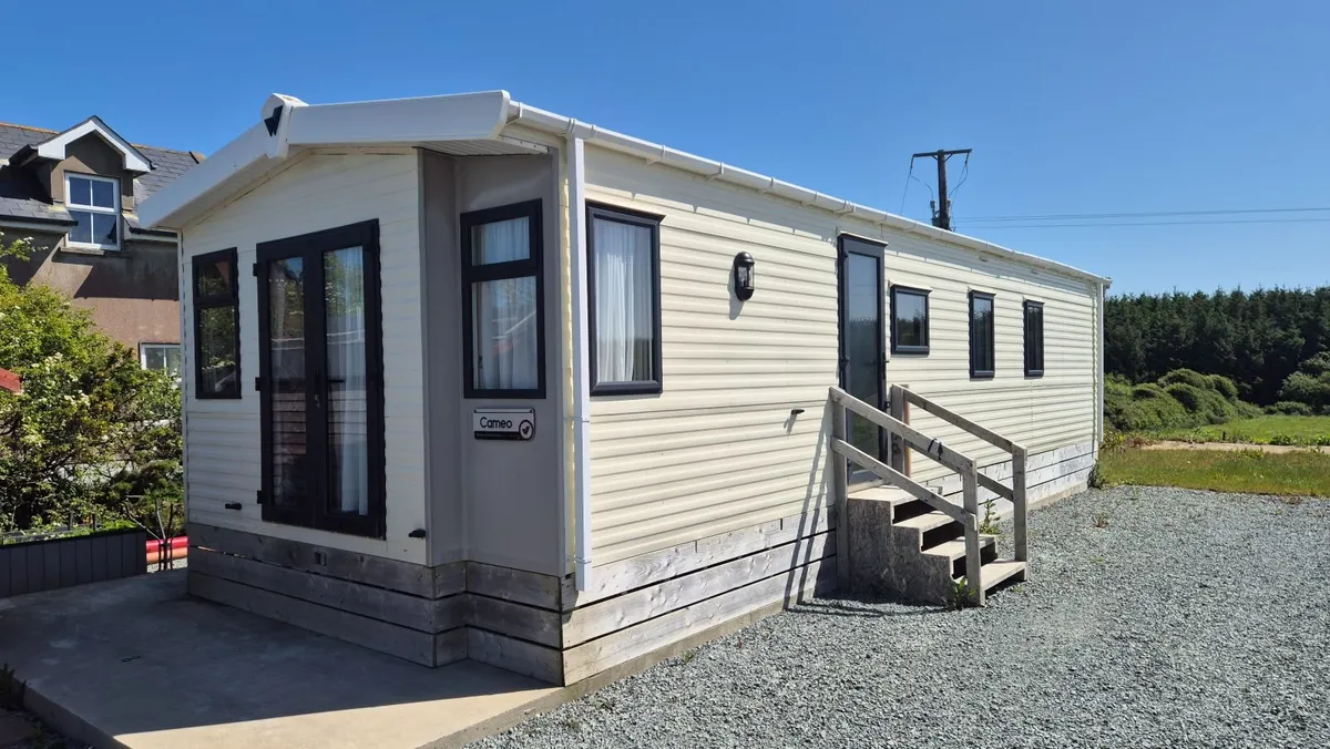Mobile Home - 2015 Willerby Cameo (3 Bedroom) - Image 1