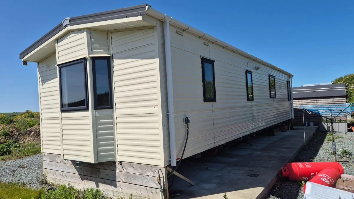 Mobile Home - 2015 Willerby Cameo (3 Bedroom) - Image 3