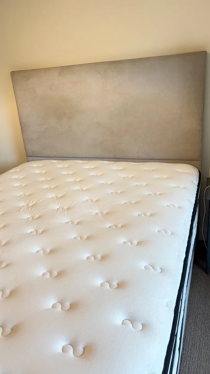 Cream double bed - Image 4