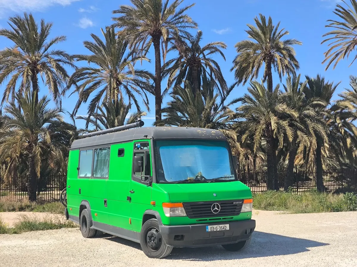 Campervan Mercedes Vario 814 - Image 4