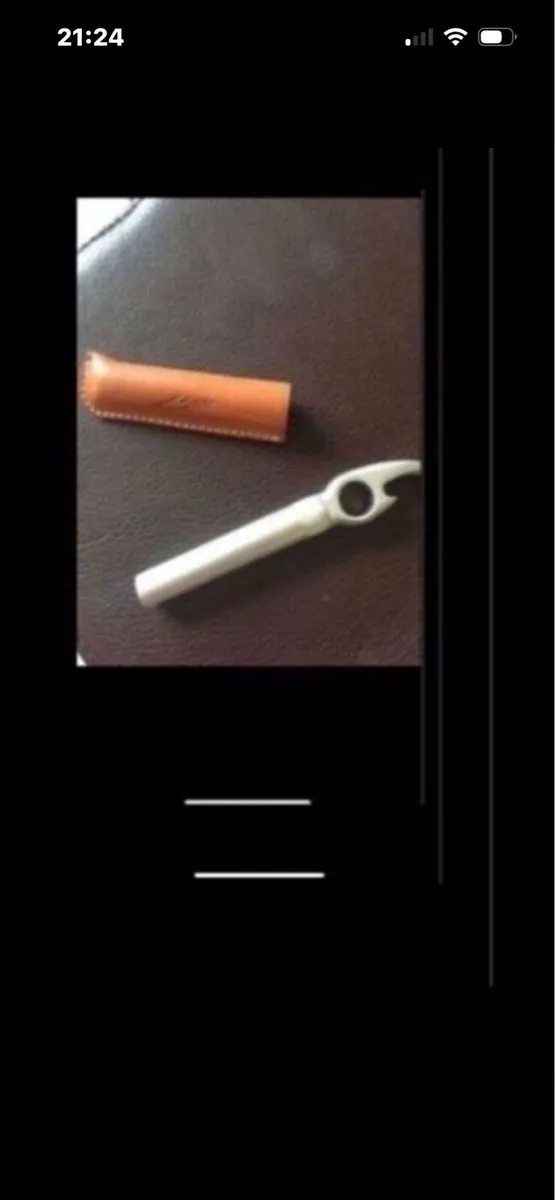 Corkscrew & Bottle Opener in Leather Case - Image 4