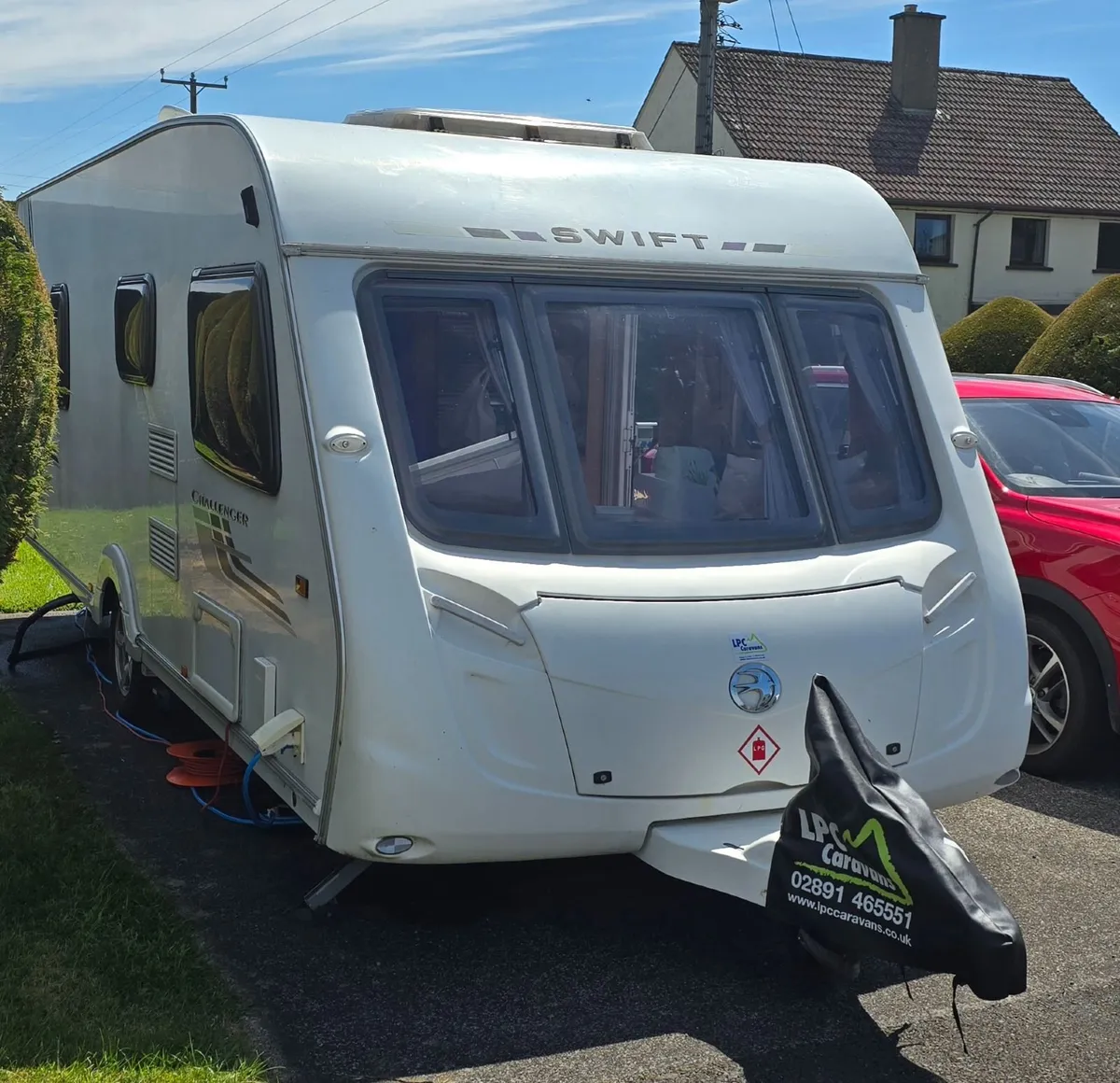 Swift Challenger touring caravan  570 ,2009. - Image 1