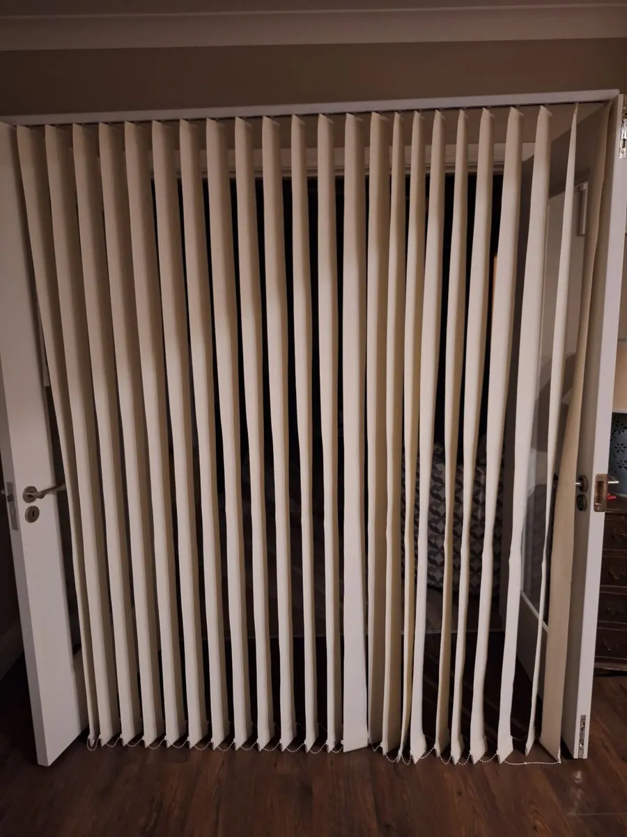 Vertical Patio Door Blind - Image 1