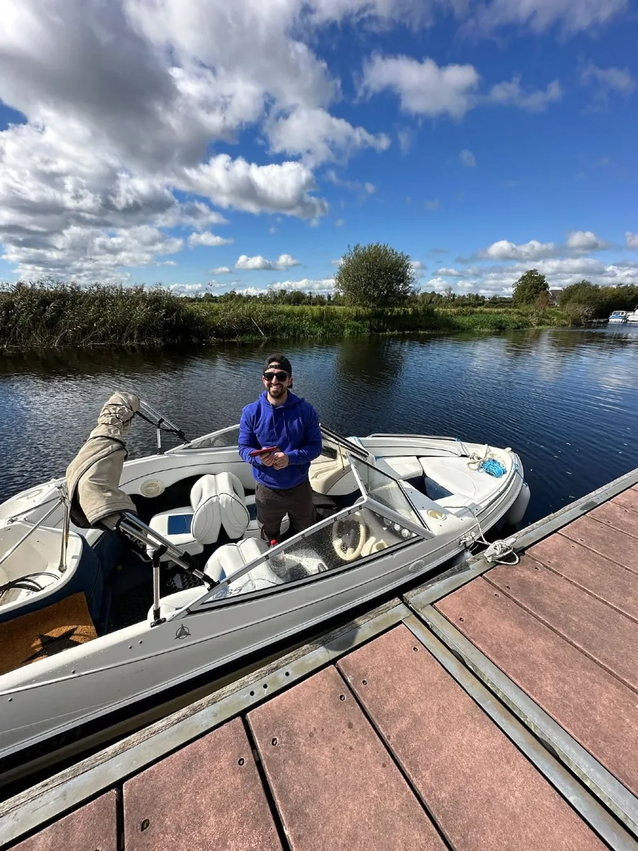 Campion A16, Evanrude E-Tec 90HP Outboard - Image 2