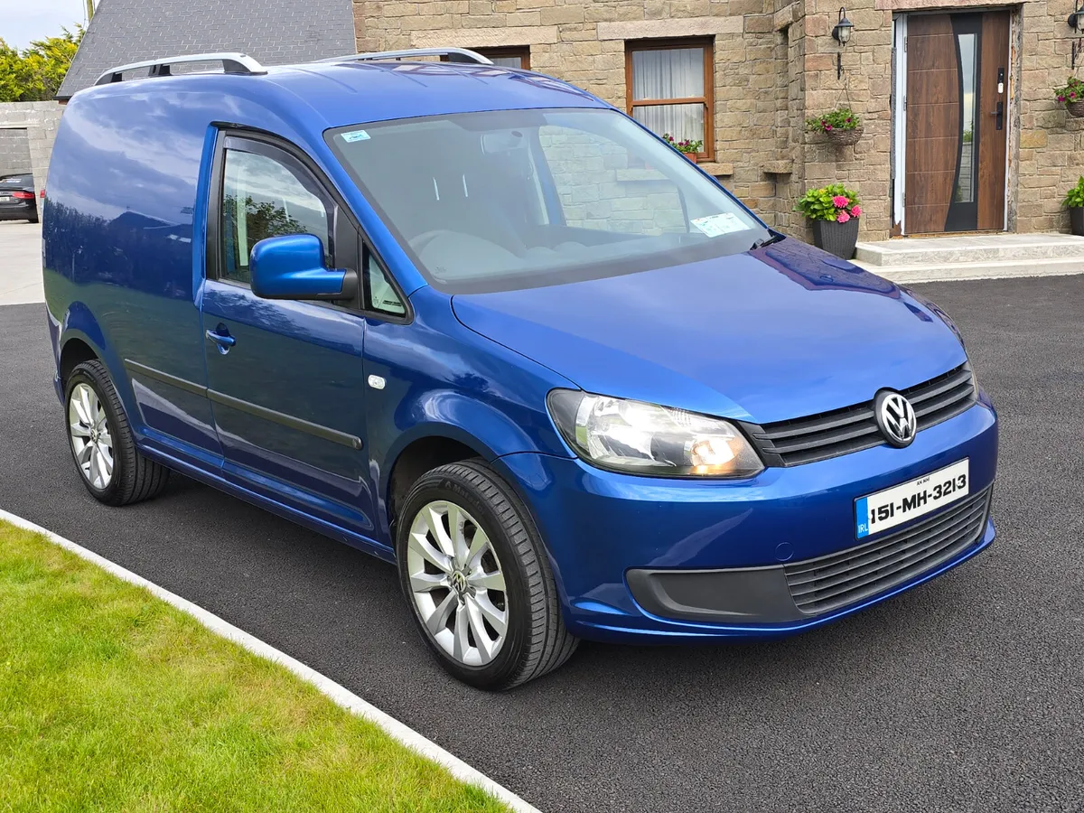 151 Vw Caddy Automatic Doe and Tax - Image 3