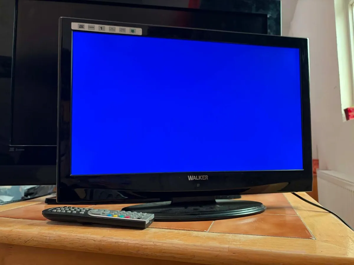 walker small tv - Image 4