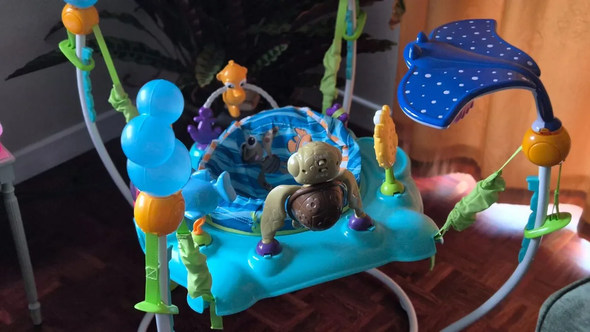 BABY BOUNCER