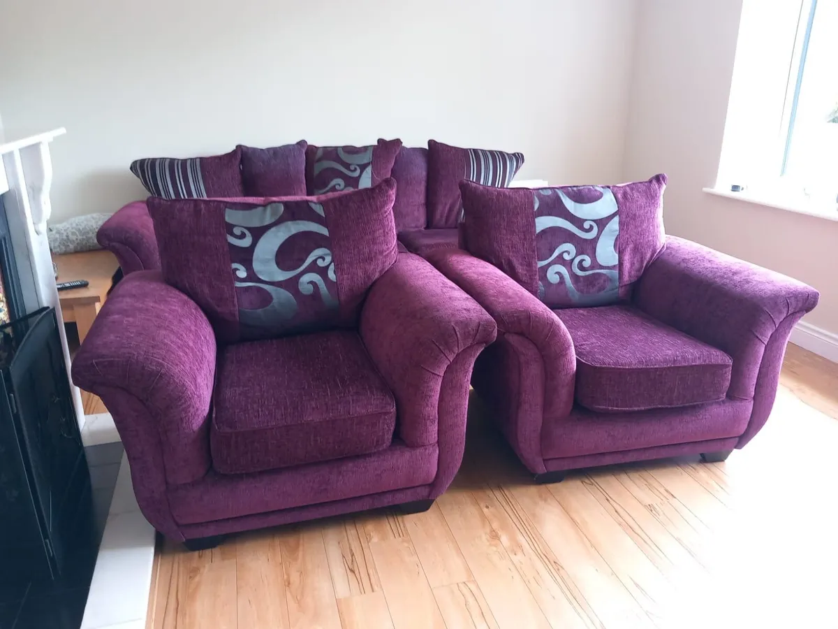 3+1+1 suite of furniture - Image 3