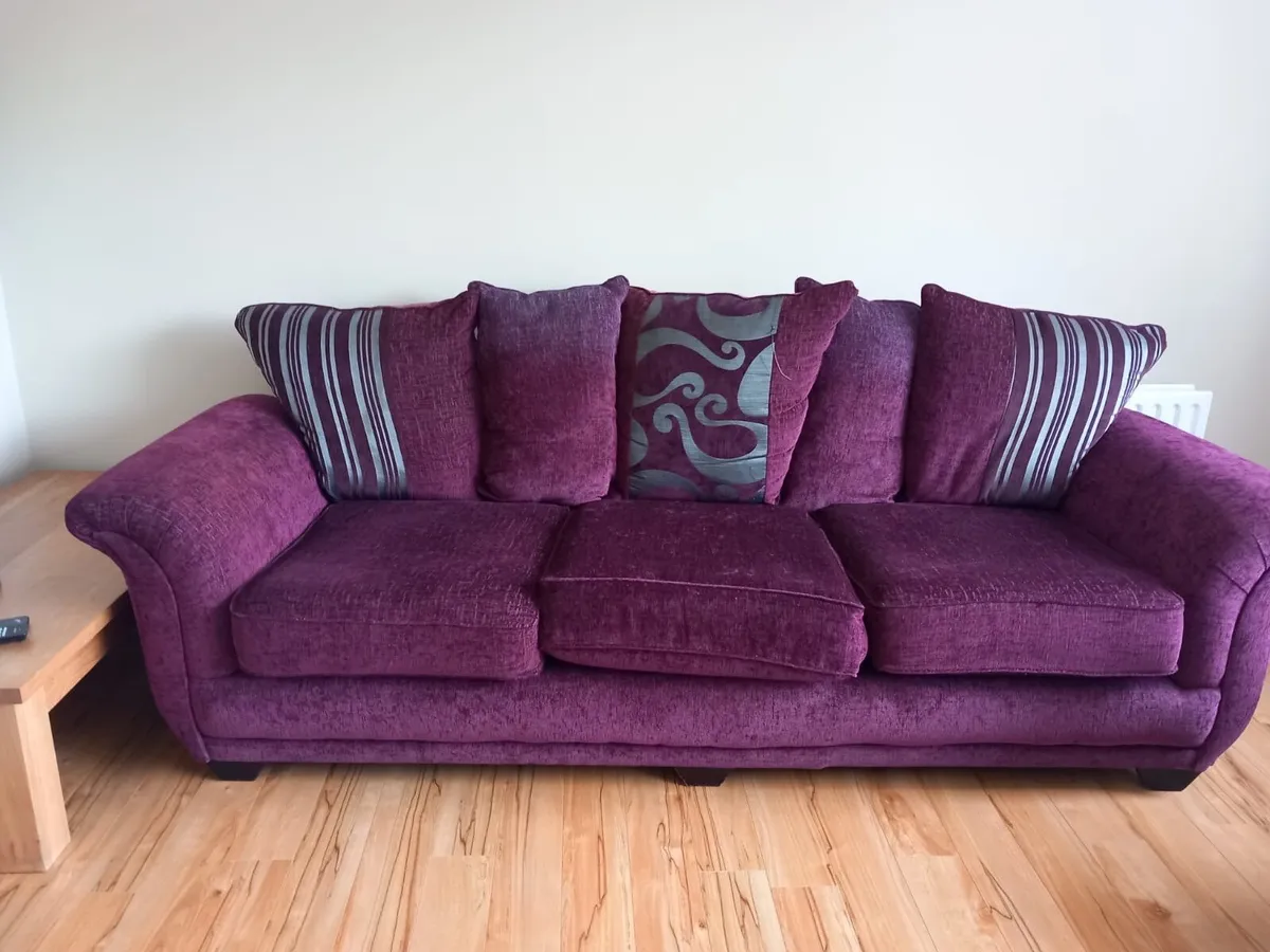 3+1+1 suite of furniture - Image 2