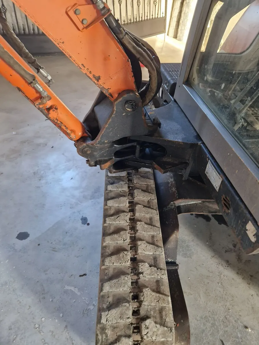 Hitachi zaxis 30 - Image 3