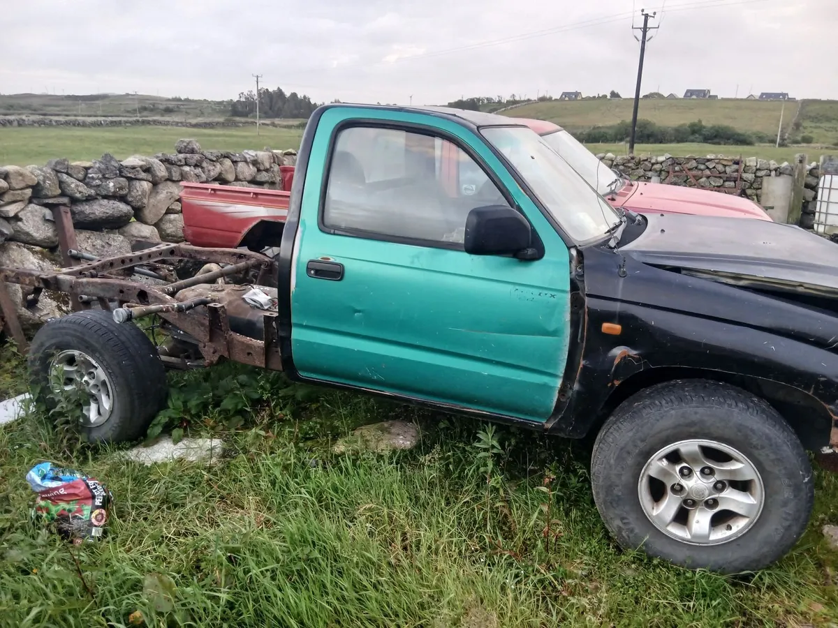 Toyota hilux - Image 3