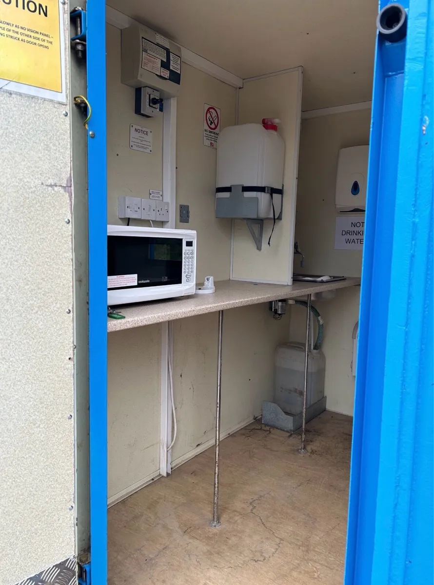 Groundhog Towable Mobile Welfare Unit - Image 1