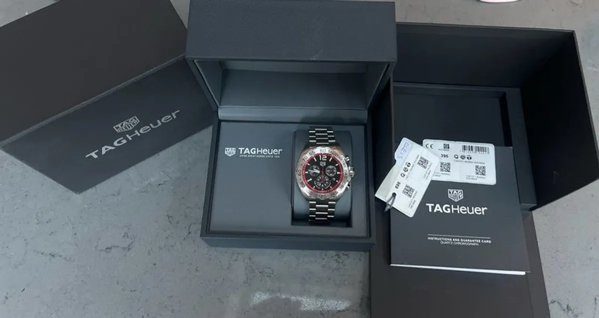 TAG Heuer Formula 1 Chronograph Red Dial | Box, Manual & Tags | CAZ1011 - Image 3