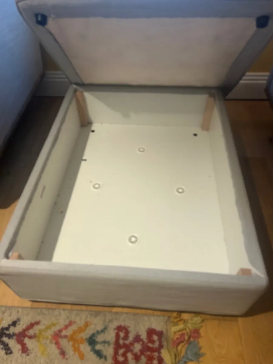 Ottoman with storage - Image 1