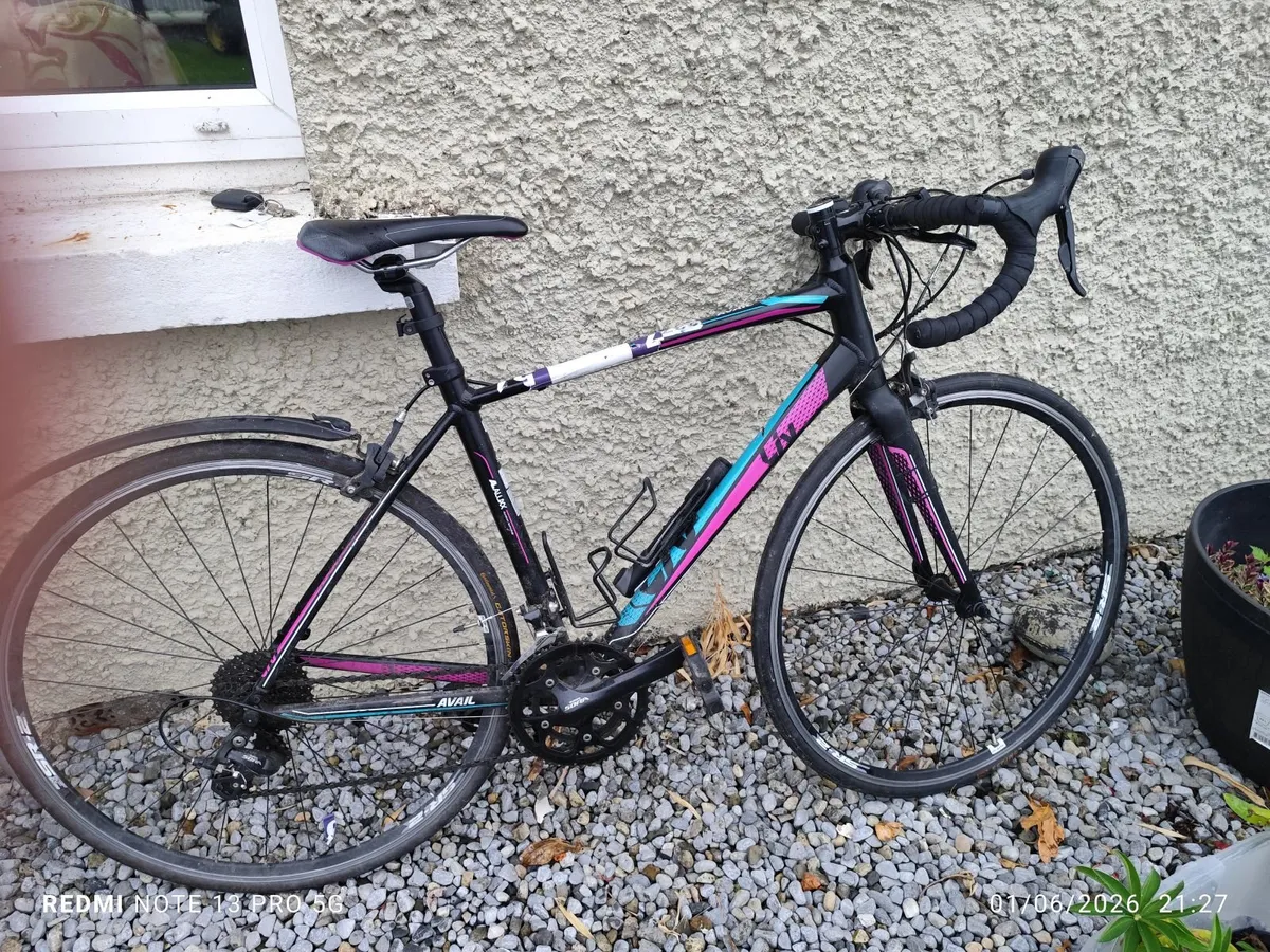 Road bike, size medium model Liv, - Image 3