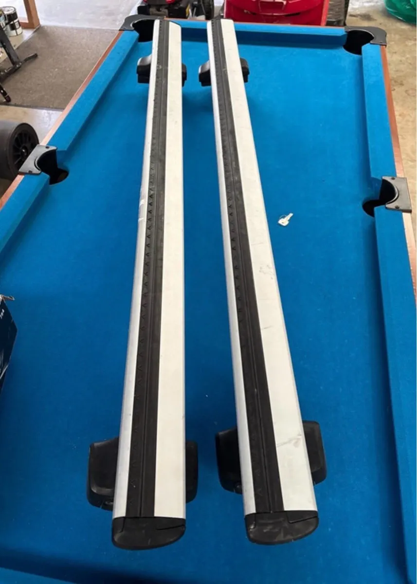 Ford Mondeo Roof Bars Thule - Image 1