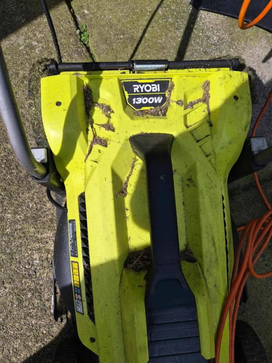 Electric lawnmower - Image 3