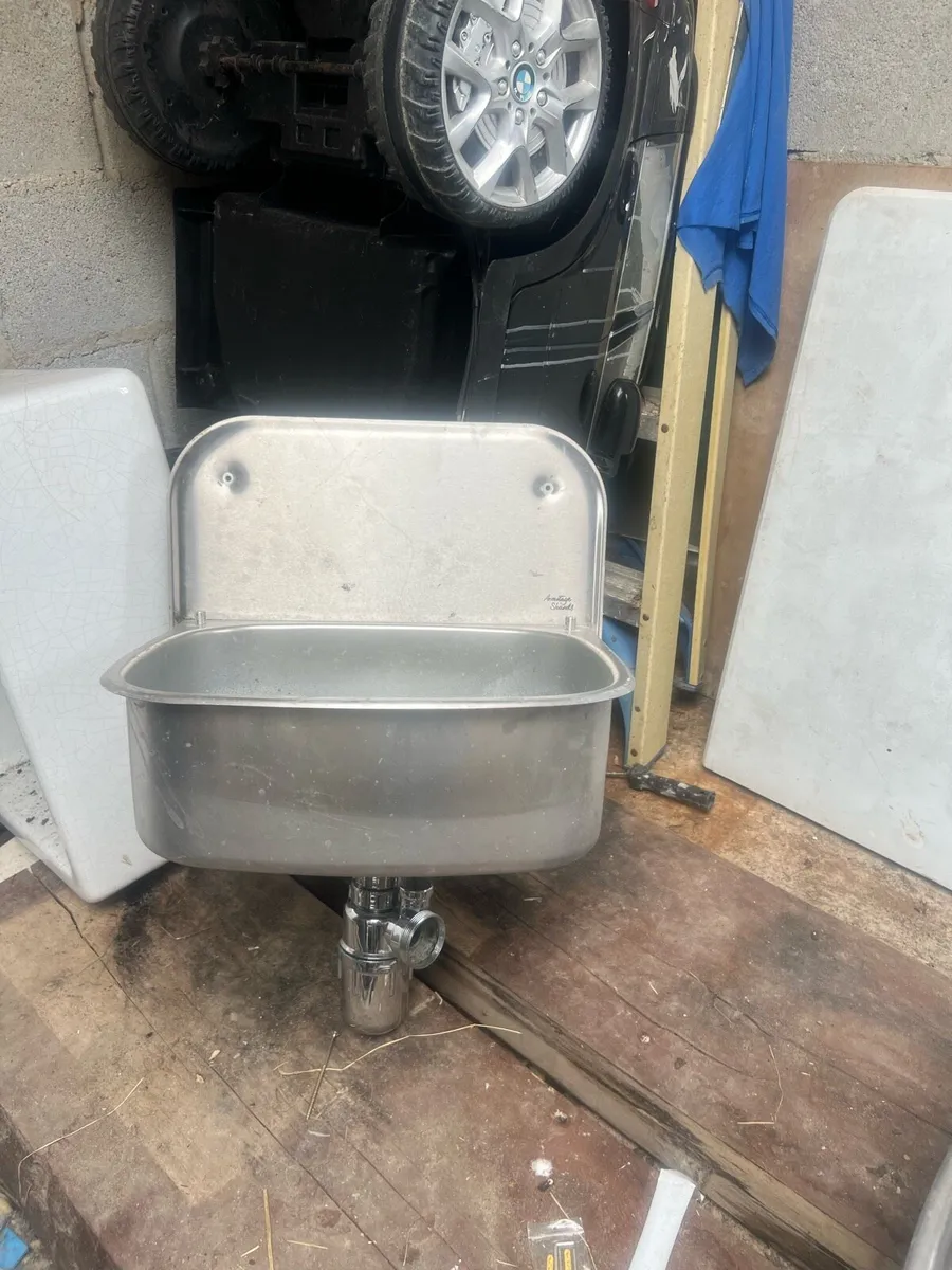 Stainless steel sinks - Image 2