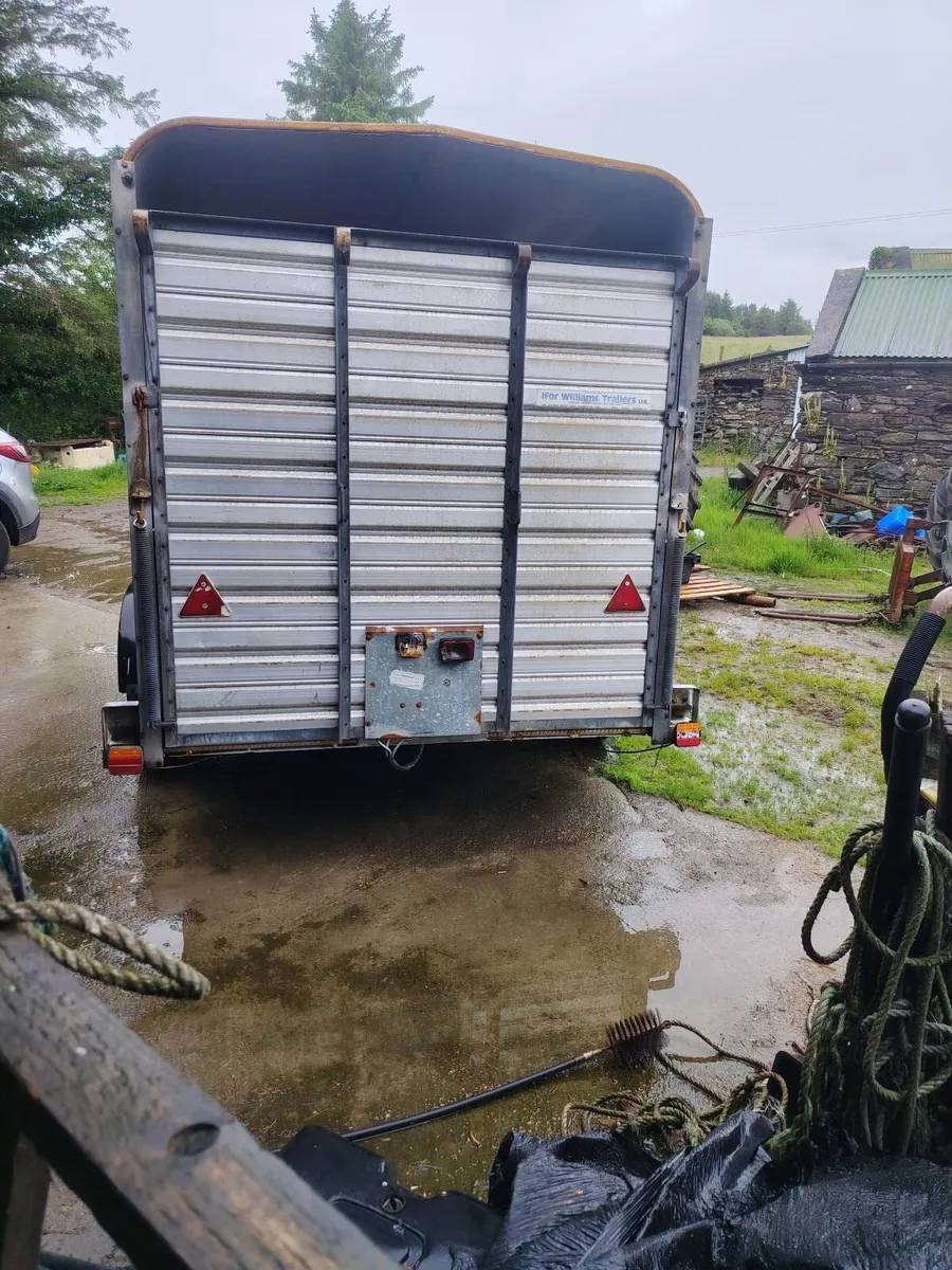 Ivor Williams 12 by 6 cattle trailer - Image 2