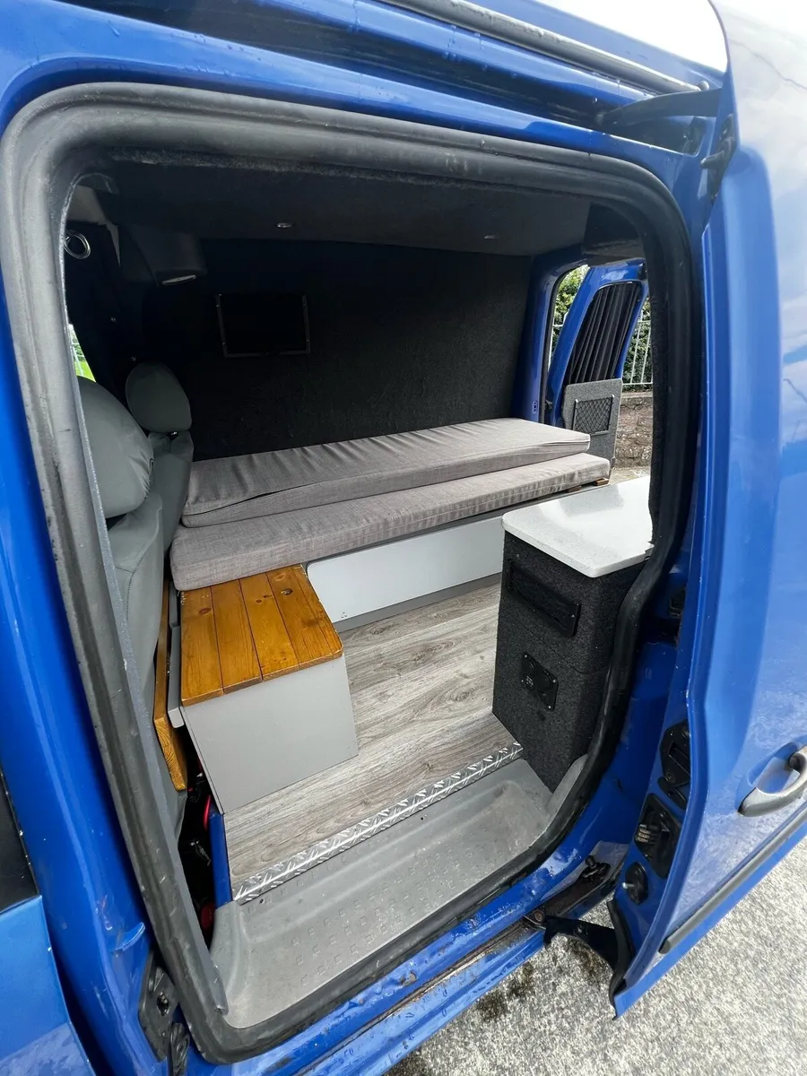 VW Caddy Camper - Image 4