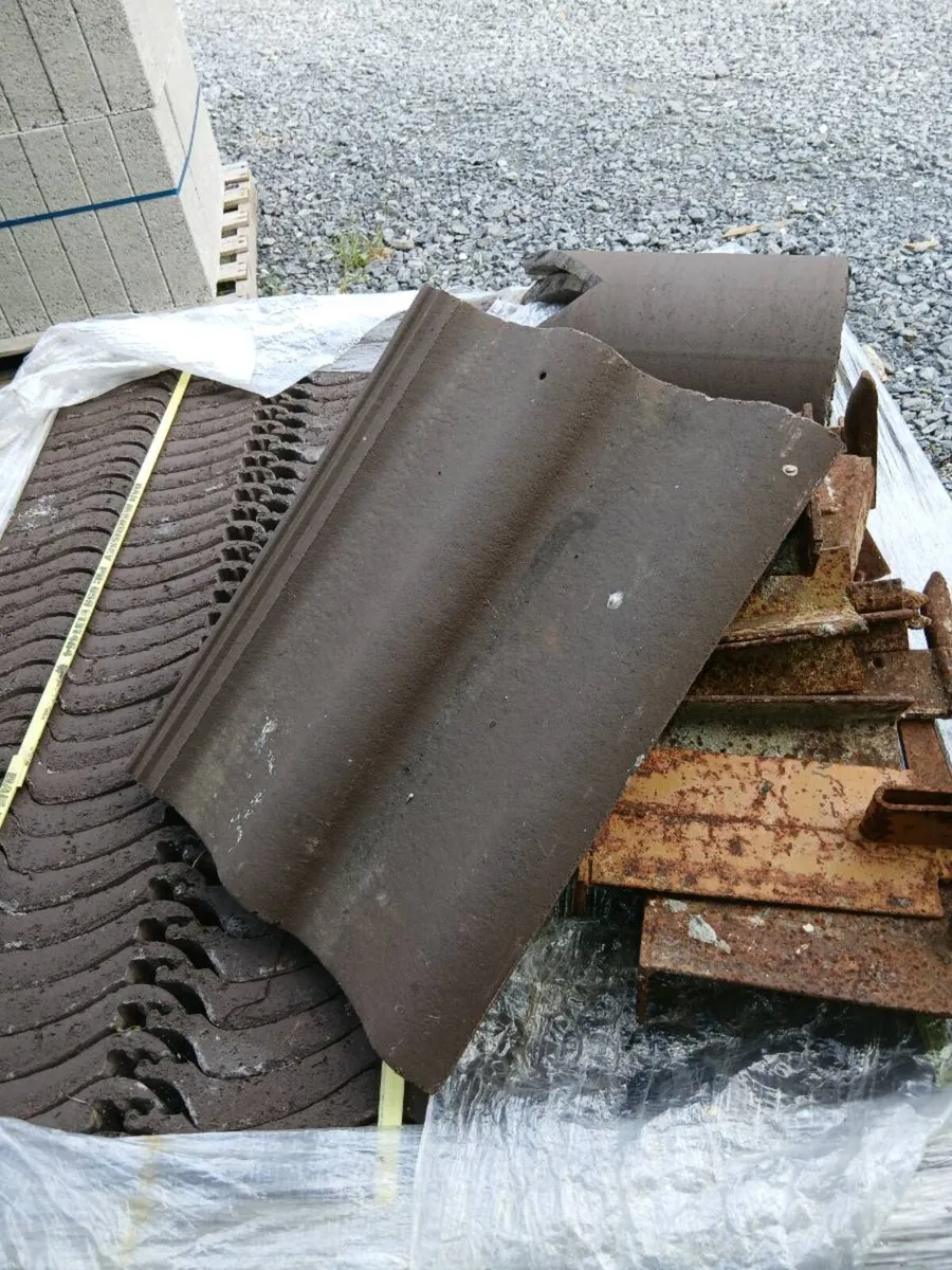 Roof tiles - Image 2