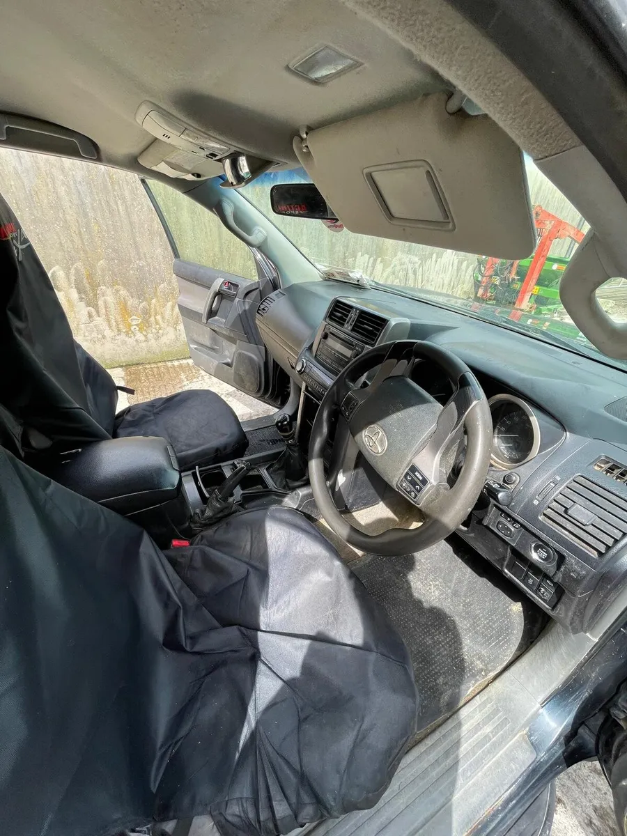 Toyota landcruaiser - Image 2