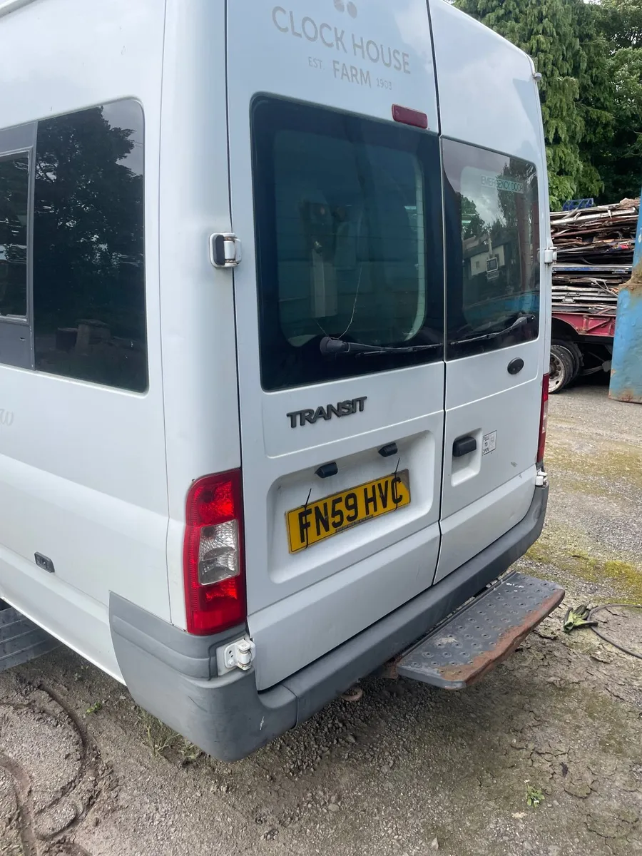 Ford transit 16 seater minibus - Image 3