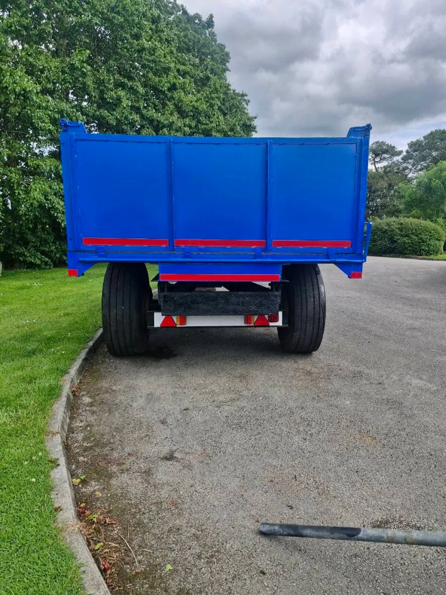 14. Foot tipping trailer. - Image 3