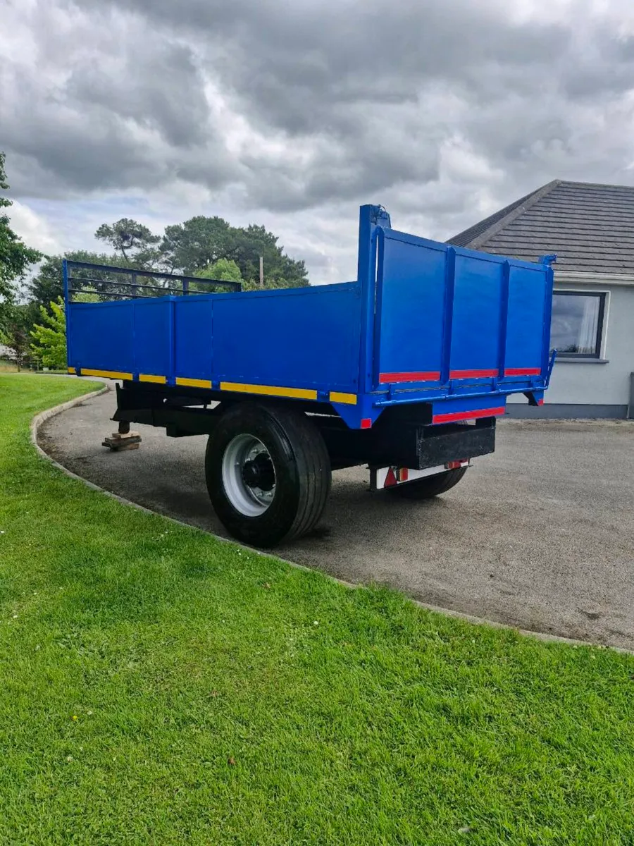 14. Foot tipping trailer. - Image 2