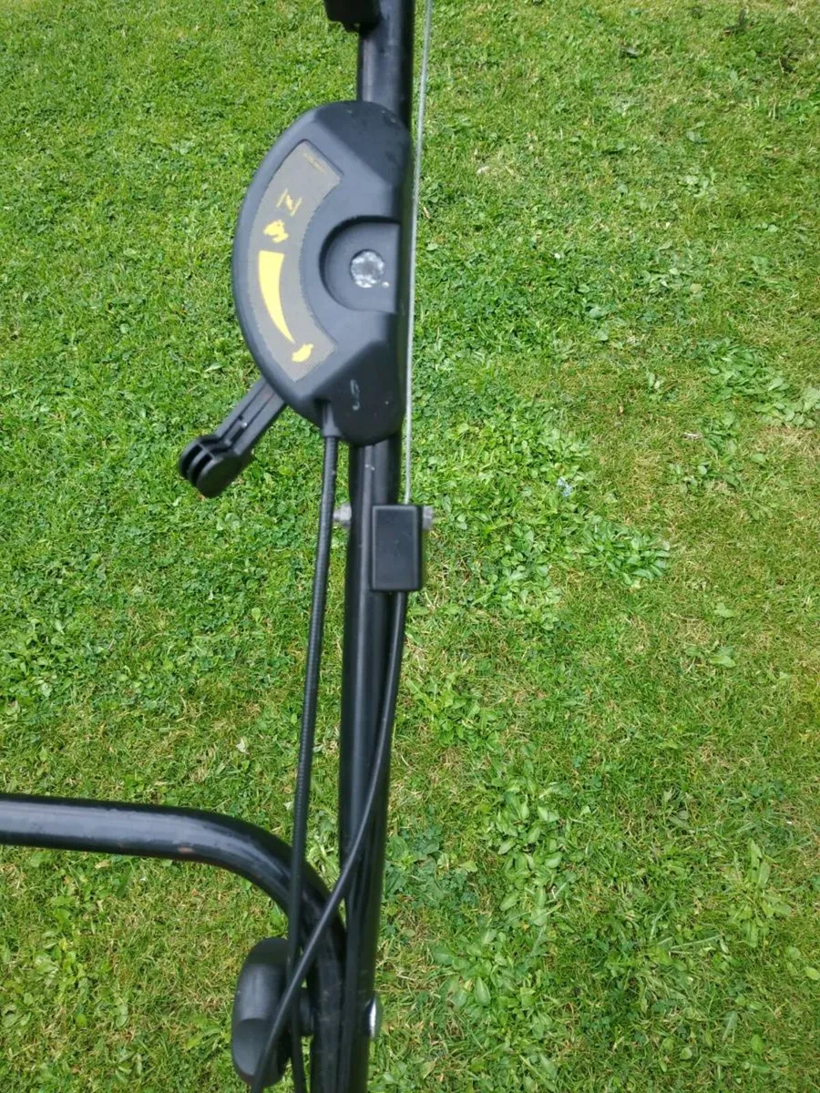 Mount field petrol lawnmower - Image 4