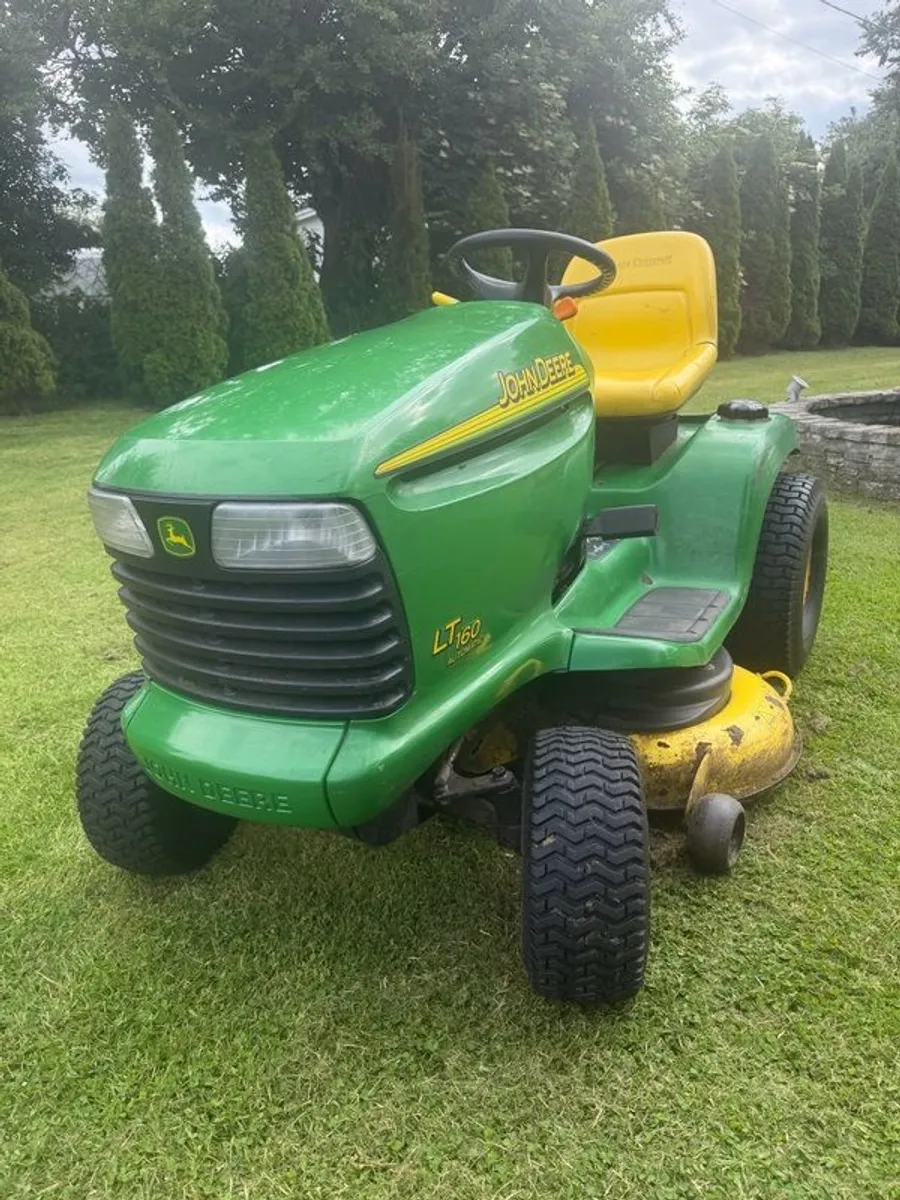 John Deere Tractor Lawn mower ( mulcher )  LH 190 - Image 2