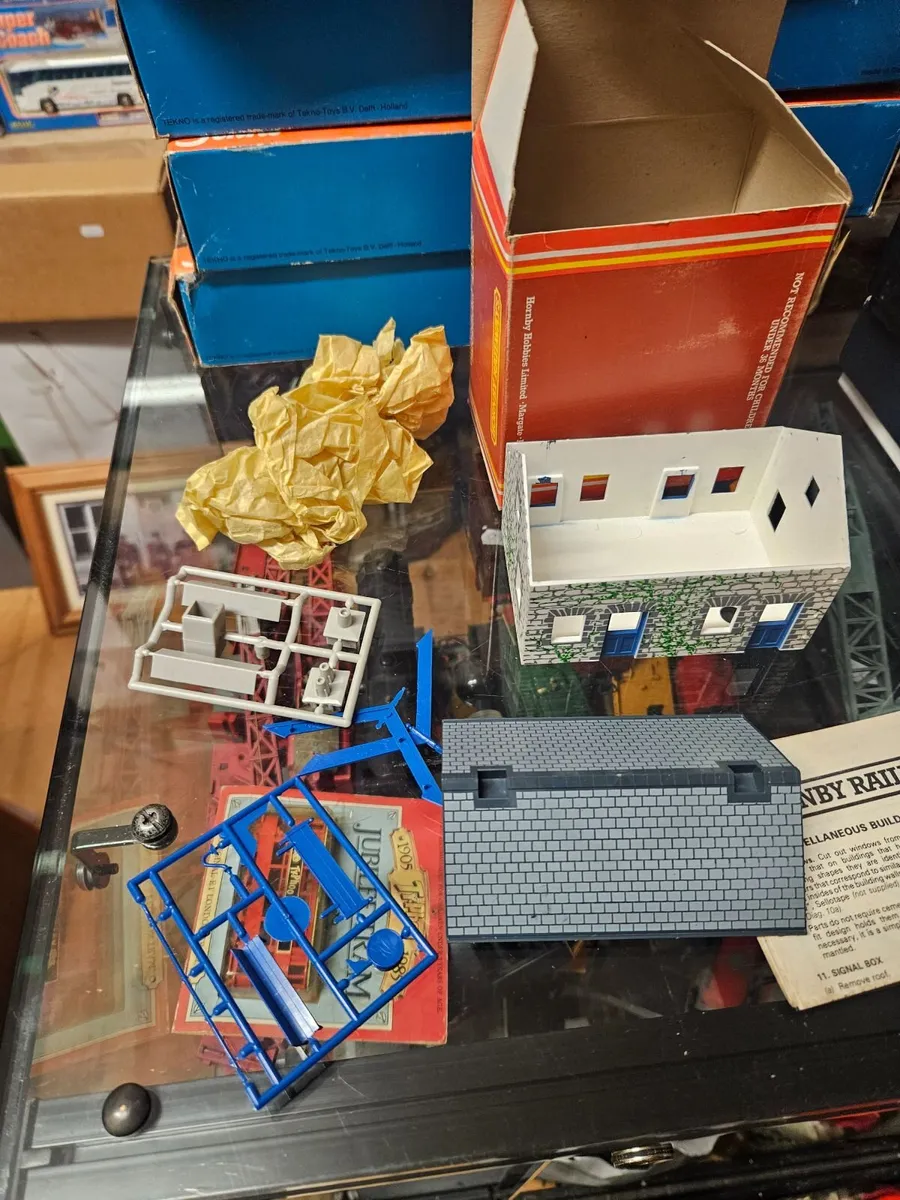 Hornby OO Gauge Station Building or House - Image 2