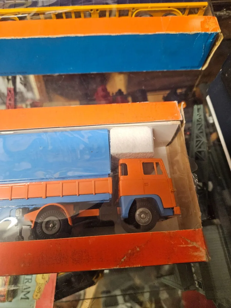Corgi Tekno Scania Tractor Unit and Trailer 1.50 - Image 4